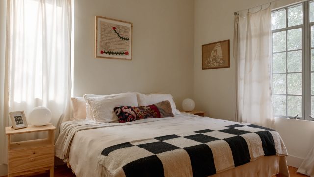 Transform Your Small Bedroom: Tips to Maximize Space Effectively