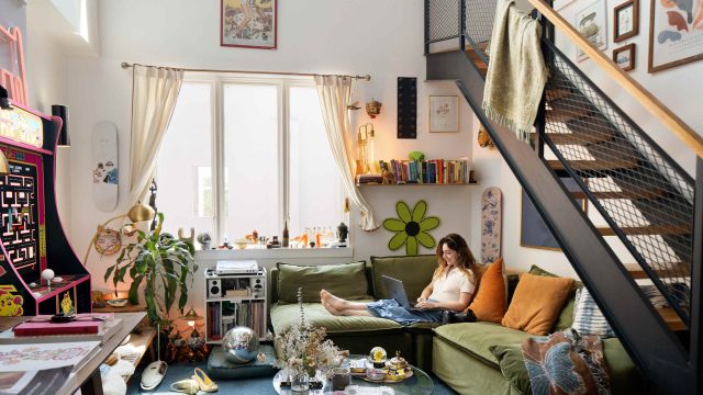 Discovering Stories Within a Small Space: A Brooklyn Loft Experience