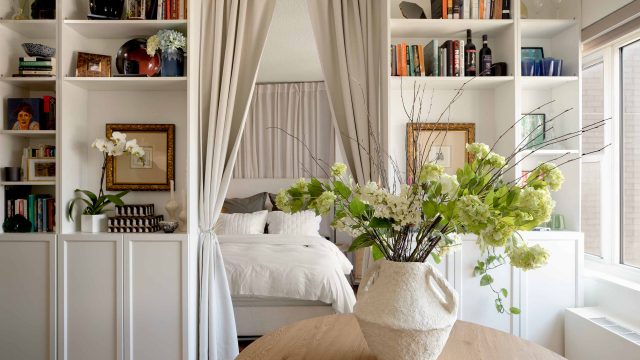 Transform Your Space: The Trend of Floral Wall Displays