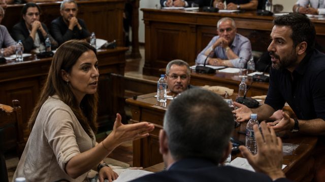 Heated Debate on Migrant Shelter Proposal in Heraklion Council Meeting | online 168 slot, macan erek