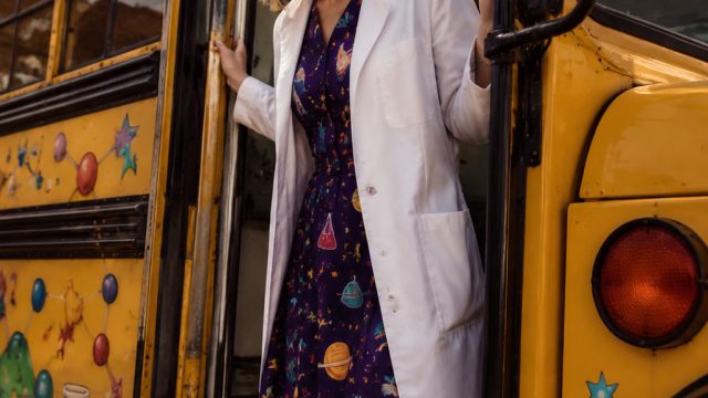 Excitement Builds for Live-Action 'Magic School Bus' Featuring Elizabeth Banks | hoki aneka slot, ma